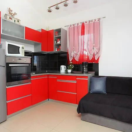 Apartment Family Friendly With A Swimming Pool Zatoglav, - 19761 Rogoznica (Sibenik-Knin)