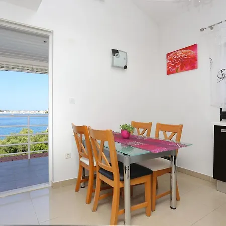 Family Friendly With A Swimming Pool Zatoglav, - 19761 Apartment Rogoznica (Sibenik-Knin)